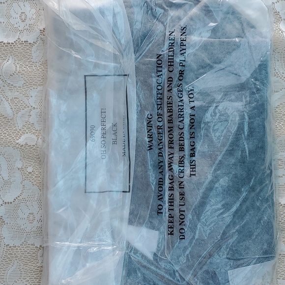 Black, Oh so perfect purse Penelope Ann collection from Celebrating Home. New - Picture 10 of 11